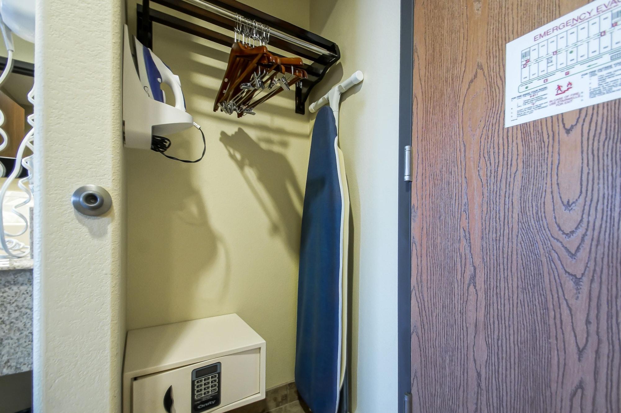Days Inn By Wyndham Baton Rouge I-10 Prairieville Экстерьер фото