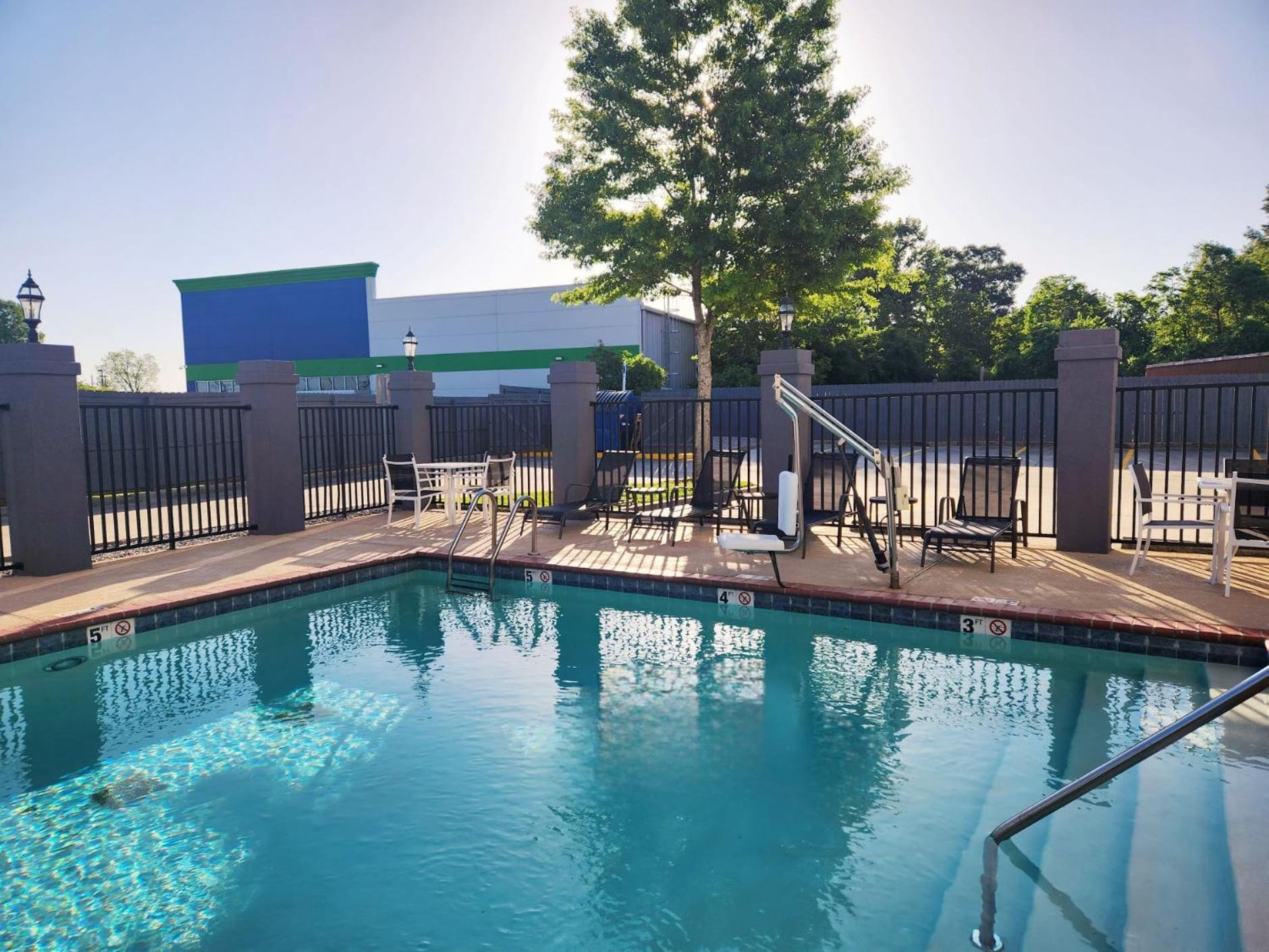 Days Inn By Wyndham Baton Rouge I-10 Prairieville Экстерьер фото