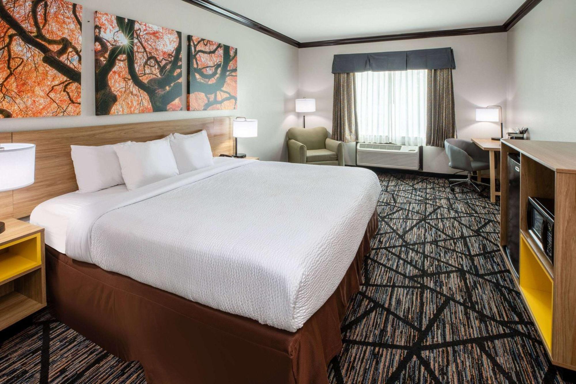 Days Inn By Wyndham Baton Rouge I-10 Prairieville Экстерьер фото